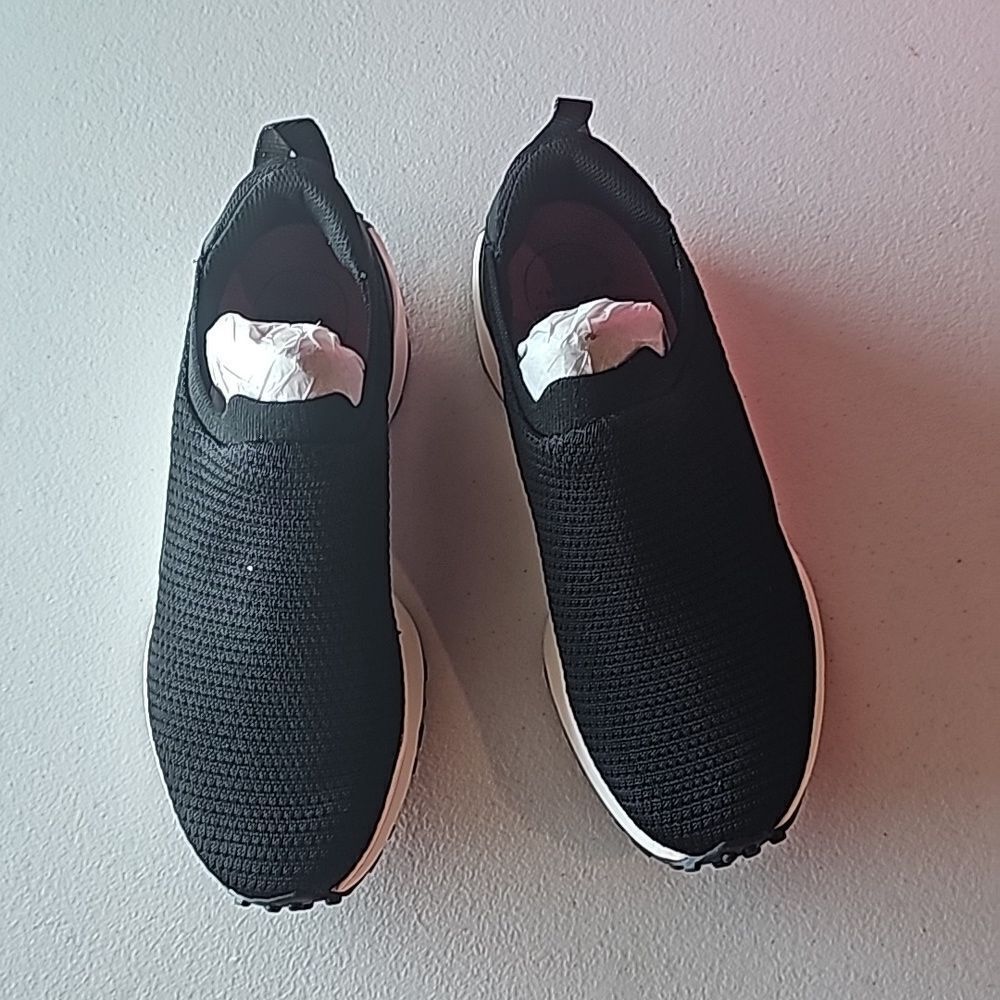 NIB Ryka Jumpstart Sneaker Slip ons in Black, Size 9 Wide - Picture 4 of 7